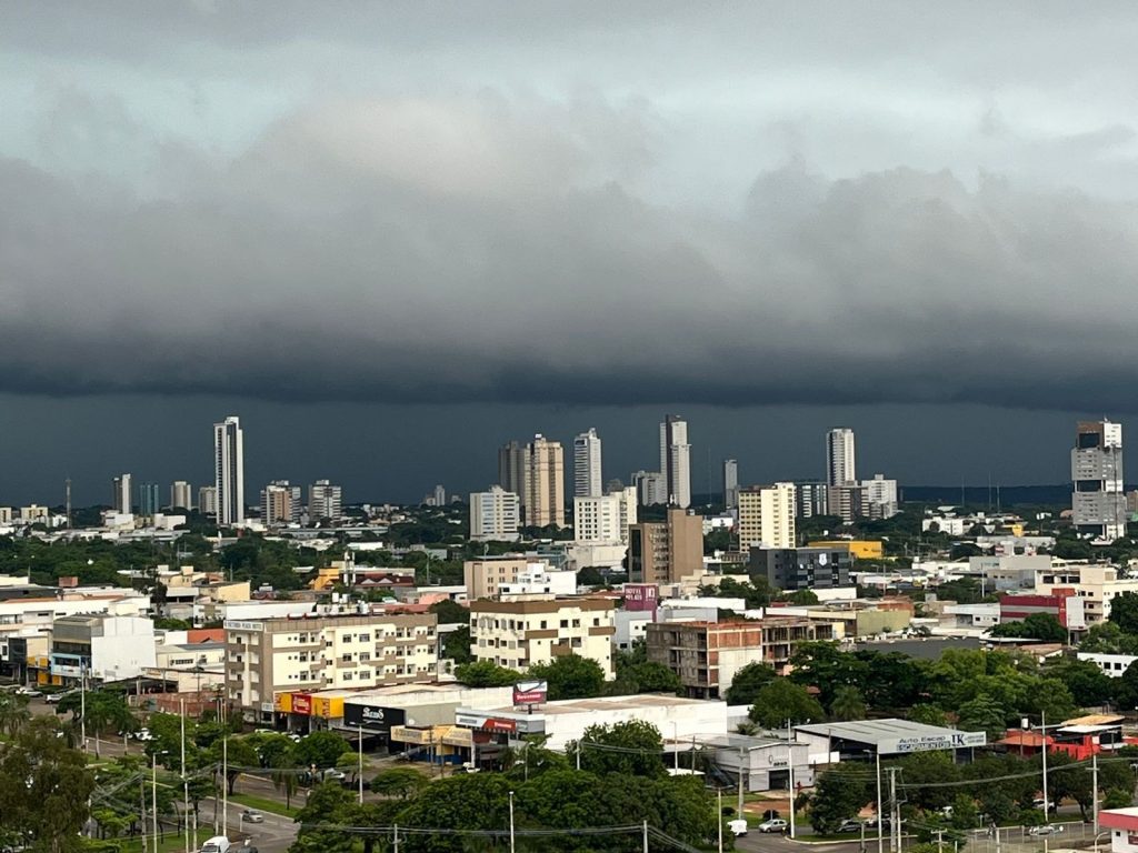 Estado tem alerta de chuvas intensas no início da semana; veja previsão