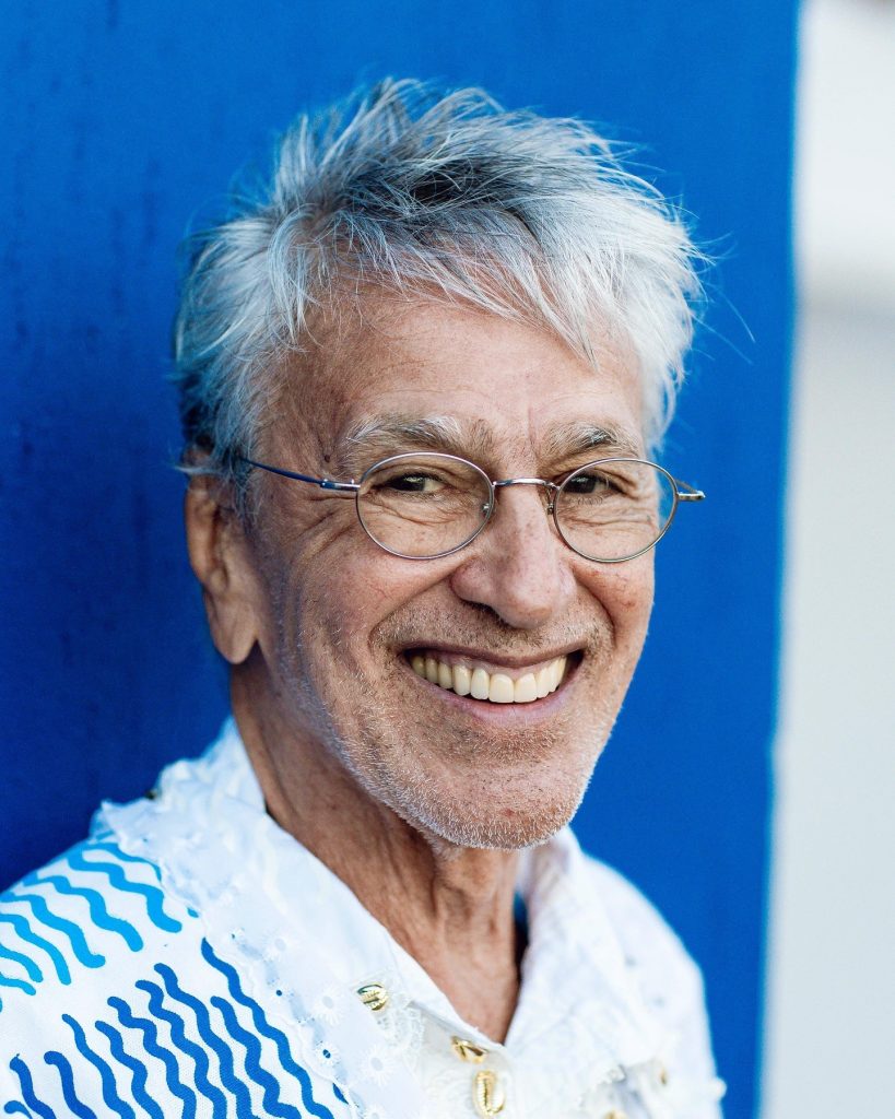 Caetano Veloso rejeita aposentadoria, planeja compor e organiza o roteiro de shows já programados em festivais