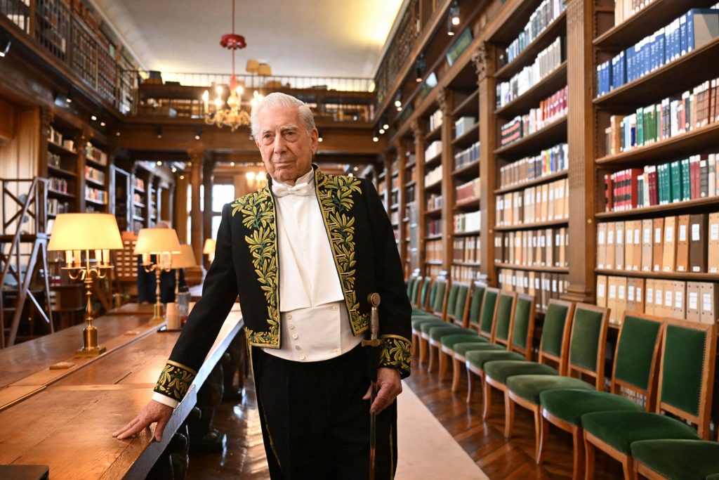 ‘Um gênio das letras’: as reações à morte de Mario Vargas Llosa