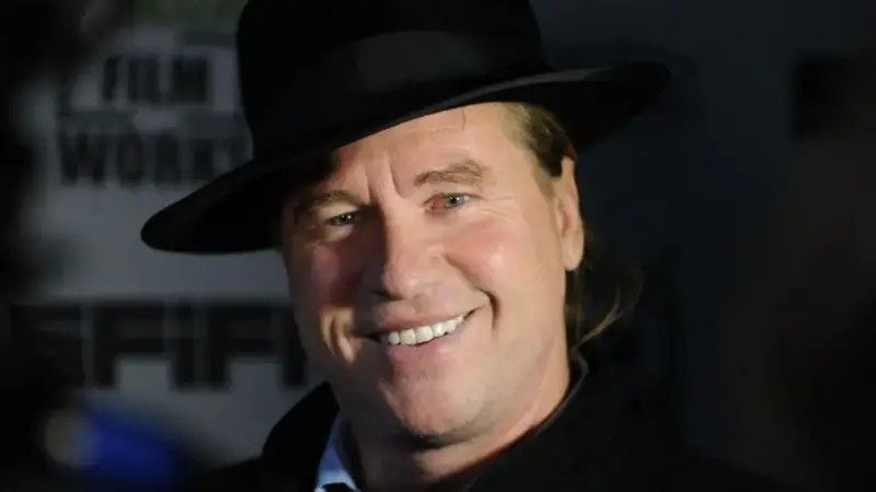 Val Kilmer: famosos prestam homenagens ao ator, morto aos 65 anos