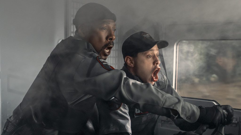 Eddie Murphy e Pete Davidson promovem encontro de gerações do humor em ‘A Última Missão’