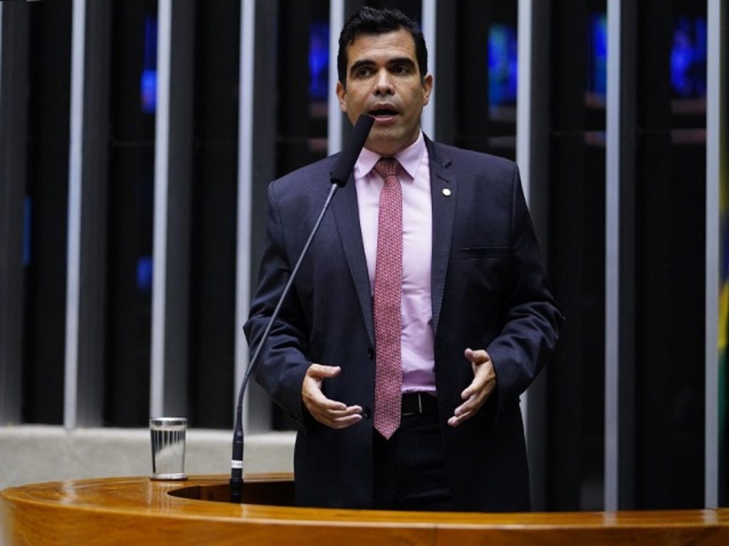 Câmara dos Deputados recorre ao STF após deputado do Tocantins ser alvo de buscas autorizadas pelo STJ