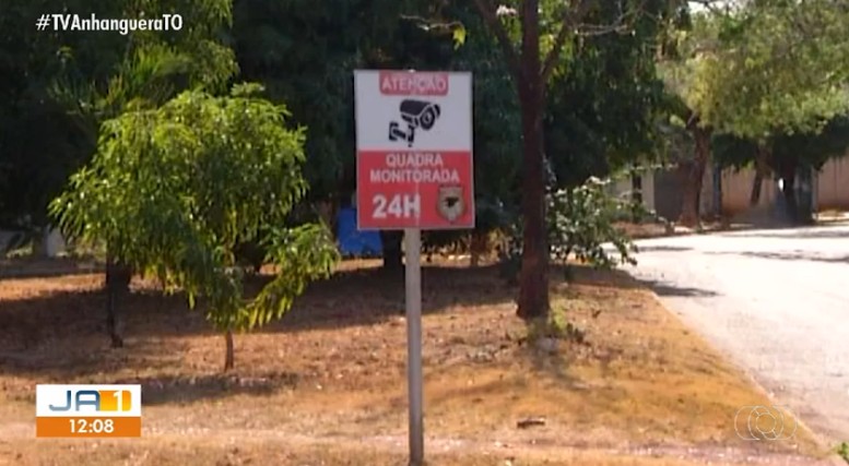 Moradora que teve casa furtada três vezes reclama da falta de policiamento: ‘Ruim ver a casa toda revirada’