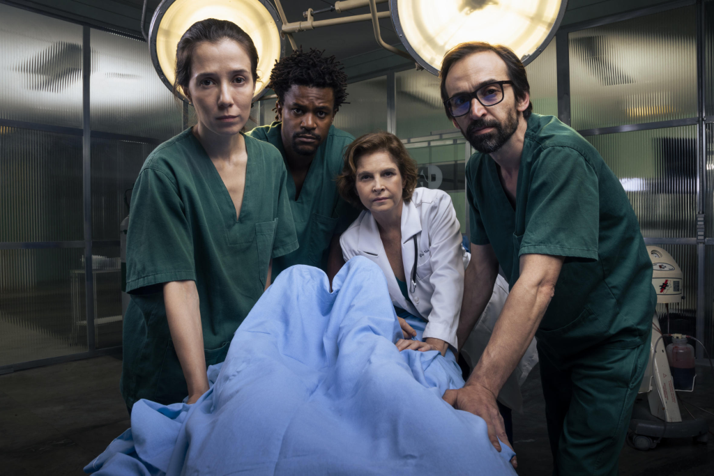 ‘Sob Pressão’ ganha adaptação americana pelos produtores de ‘The Good Doctor’