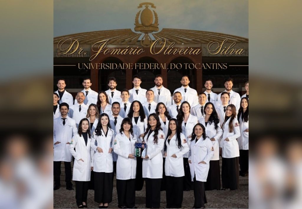 Turma de medicina homenageia estudante que morreu em acidente no TO: ‘Sonhou esse sonho com a gente’